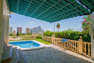 Chalet en venta en Zona Pueblo en Calpe/Calp