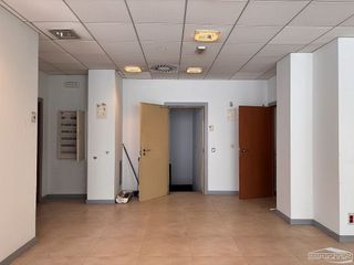 Local comercial en venta en Lucena