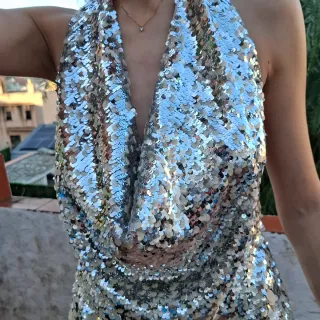 Vestido fiesta lentejuelas plateadas y doradas