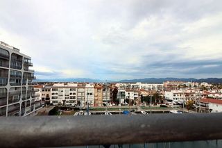 Ático en venta en Empuriabrava en Castelló d´Empúries