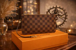 Bolsito pochette Louis Vuitton monogram