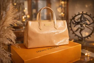 Bolso Louis Vuitton Monogram Vernis Crema