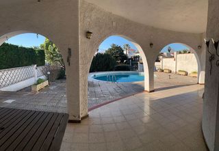 Chalet en venta en Empuriabrava en Castelló d´Empúries