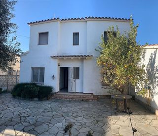 Chalet en venta en Empuriabrava en Castelló d´Empúries