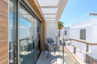 Chalet en venta en Campos de Golf - Villa Martin - Los Dolses en Orihuela