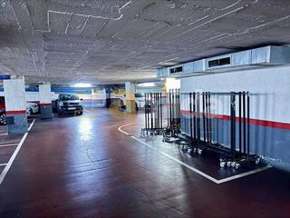 Garaje en venta en Centre en Sabadell