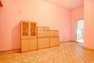 Local comercial en venta en Pubilla Cases en Hospitalet de Llobregat, L´