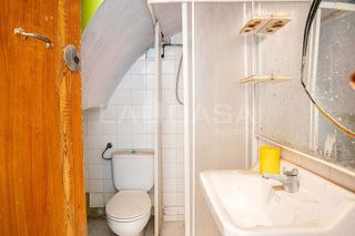 Local comercial en venta en Pubilla Cases en Hospitalet de Llobregat, L´