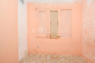 Local comercial en venta en Pubilla Cases en Hospitalet de Llobregat, L´