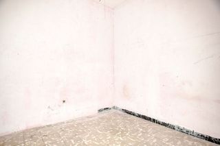 Local comercial en venta en Pubilla Cases en Hospitalet de Llobregat, L´