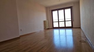 Piso en alquiler en Arrabal en Zaragoza