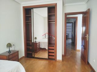 Piso en alquiler en San Mamés - La Palomera en León