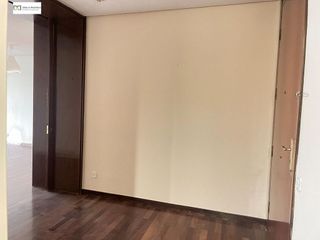 Piso en alquiler en Centro Ciudad en León