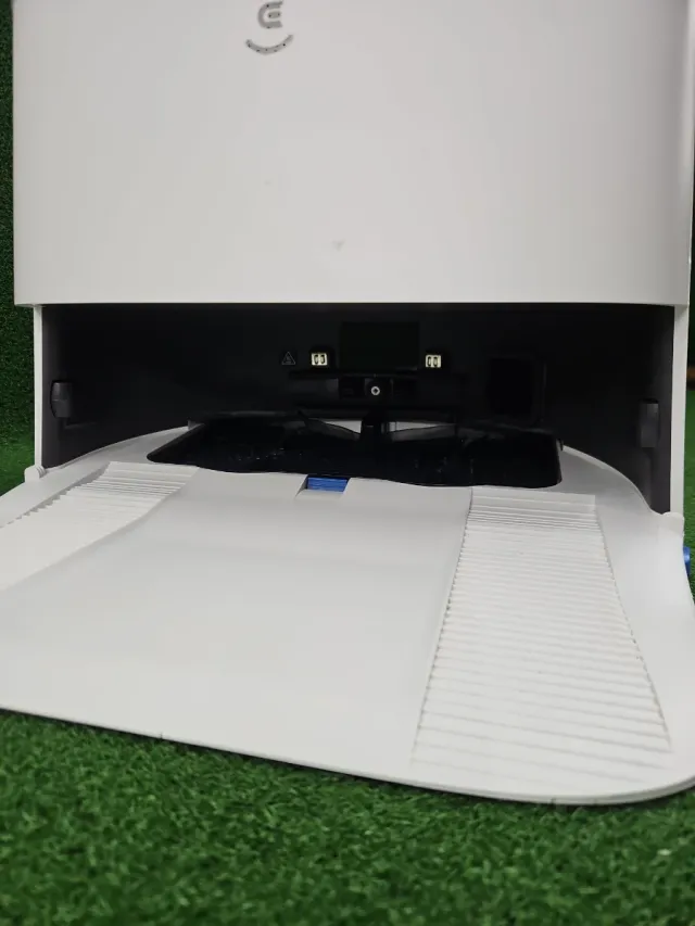 Aspirador Robô Ecovacs Deebot T30 PRO