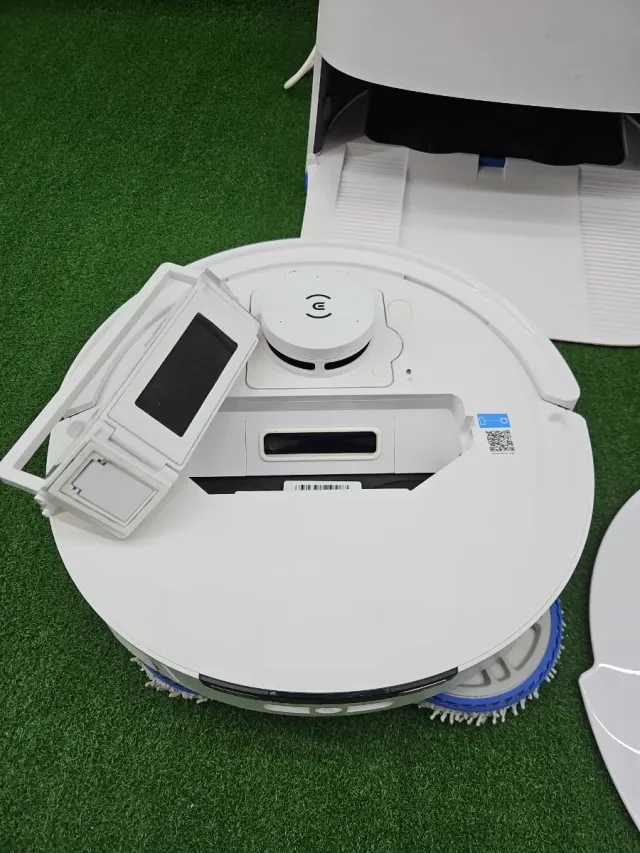 Aspirador Robô Ecovacs Deebot T30 PRO