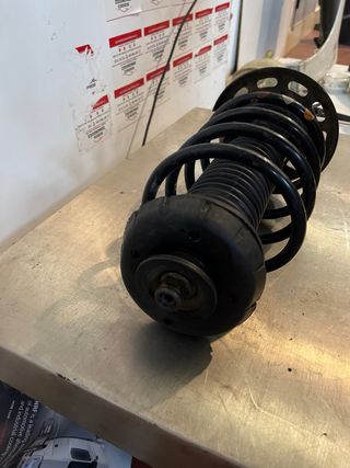 Amortiguador Delantero Derecho Peugeot 2008