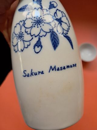Juego de Botella y Vasos de Sake