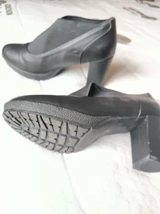 Zapatos de tacón negros