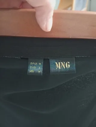 Falda larga negra Mango