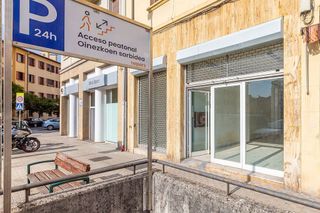 Local comercial en venta en Ensanche en Pamplona