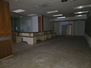 Local comercial en venta en Carcaixent