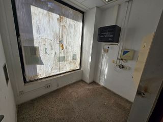 Local comercial en venta en Carcaixent