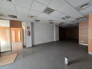 Local comercial en venta en Carcaixent