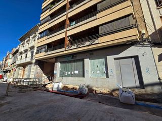 Local comercial en venta en Carcaixent