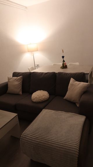 Se busca chica de entre 20 y 27 años