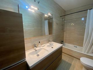 Piso en alquiler en Zona de Plaza de Barcelos en Pontevedra