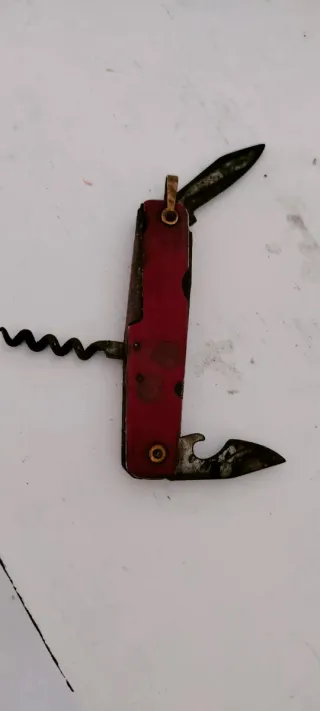 Coltellino multiuso vintage rosso