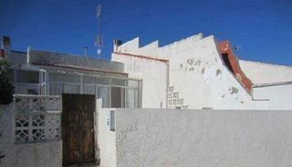 Chalet en venta en La Siesta - El Salado - Torreta en Torrevieja