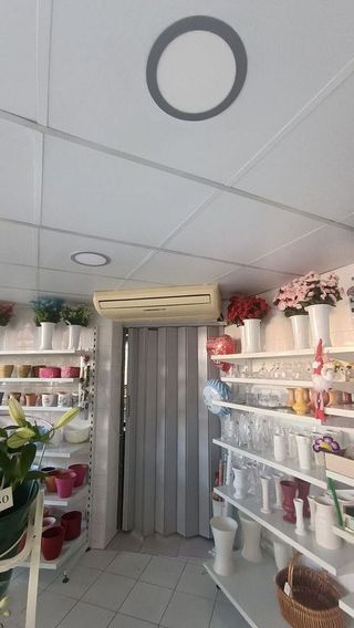 Local comercial en venta en Los Jardines de Marbella - La Ermita en Marbella