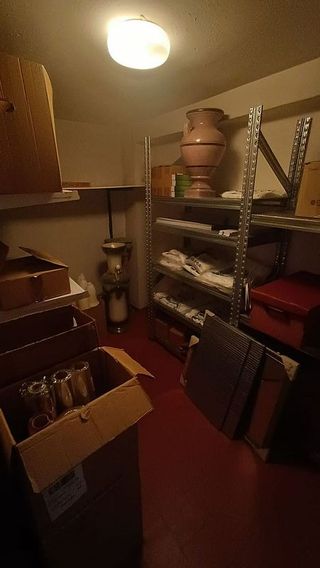 Local comercial en venta en Los Jardines de Marbella - La Ermita en Marbella