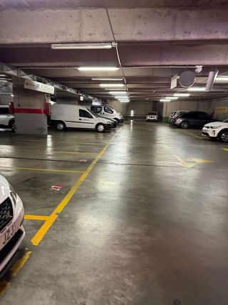 Garaje en venta en Centre en Santa Coloma de Gramanet