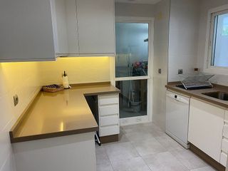 Piso en alquiler en Puerto Banús en Marbella