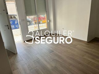 Piso en alquiler en Gamarra - La Trinidad en Málaga
