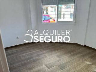 Piso en alquiler en Gamarra - La Trinidad en Málaga