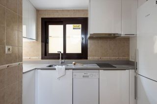 Piso en venta en La Goleta - San Felipe Neri en Málaga