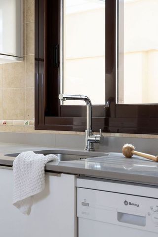 Piso en venta en La Goleta - San Felipe Neri en Málaga