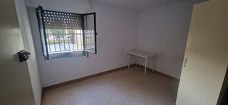 Piso en venta en Poligono Norte - Villegas - La Fontanilla en Sevilla