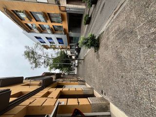 Local comercial en alquiler en Eixample Nord – La Devesa en Girona