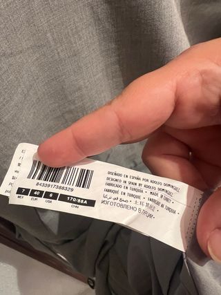 Vestido Adolfo Domínguez gris elegante