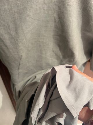 Vestido Adolfo Domínguez gris elegante