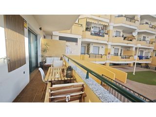 Piso en venta en Torrequebrada en Benalmádena