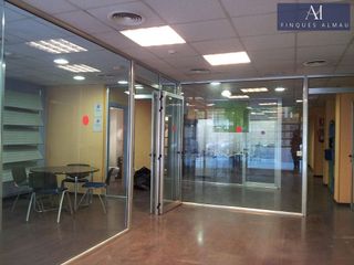 Local comercial en venta en Can Vidalet en Esplugues de Llobregat