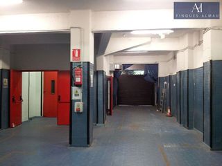 Local comercial en venta en Can Vidalet en Esplugues de Llobregat