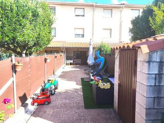 Casa adosada en venta en Cihuri