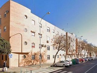 Garaje en venta en Pino Montano - Consolación - Las Almenas en Sevilla