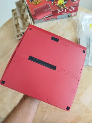 PS3 320gb rojo escarlata edición selección español